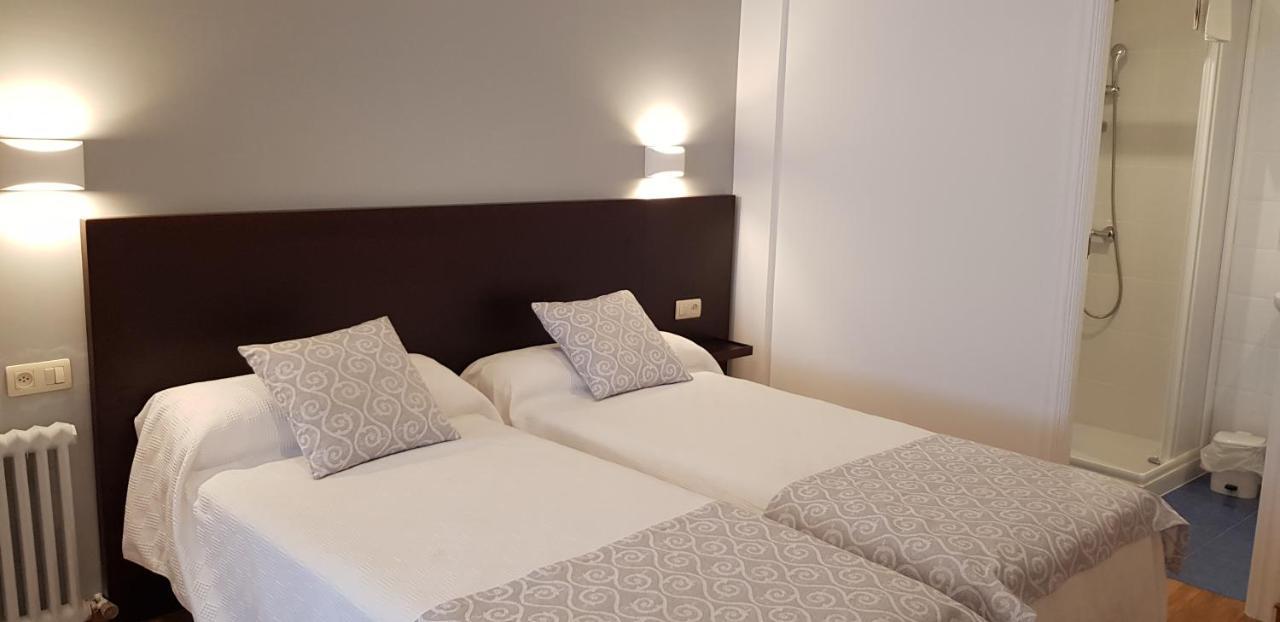 Pension Elisardo Noia Exteriér fotografie