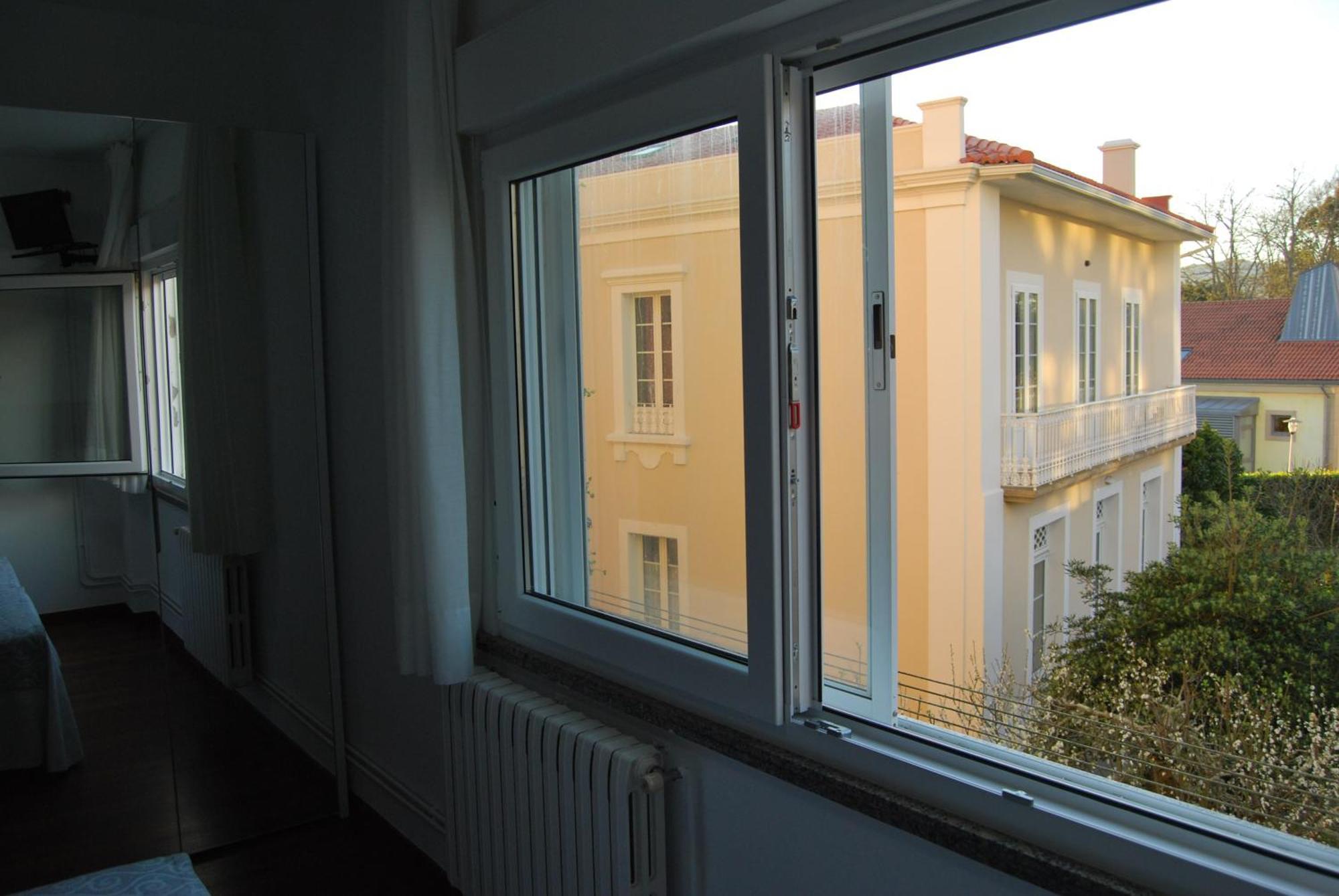 Pension Elisardo Noia Exteriér fotografie