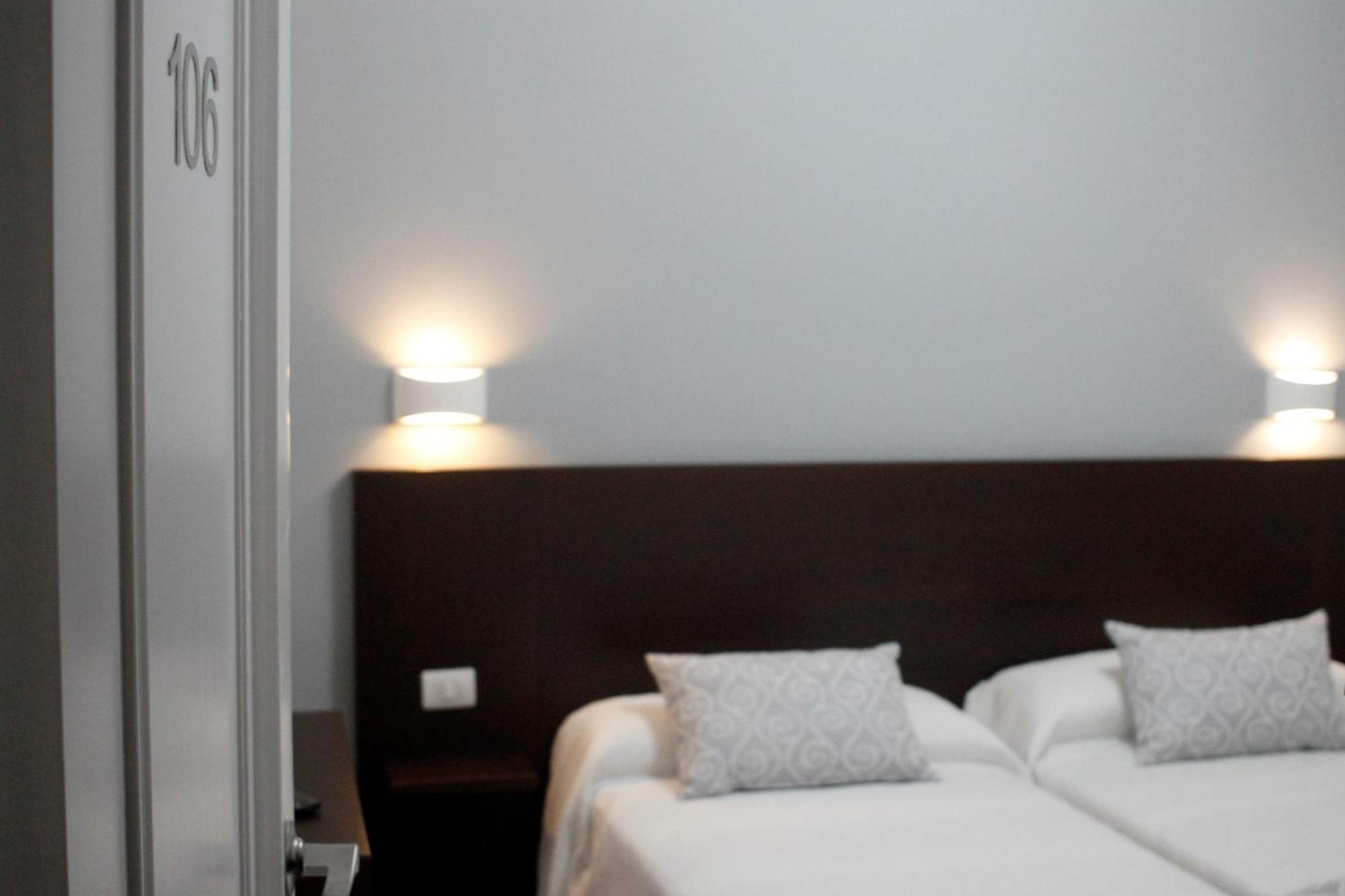 Pension Elisardo Noia Exteriér fotografie